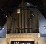 Het orgel, gezien van voren.
<br/>
Richard Keijzer, 2016-08-19